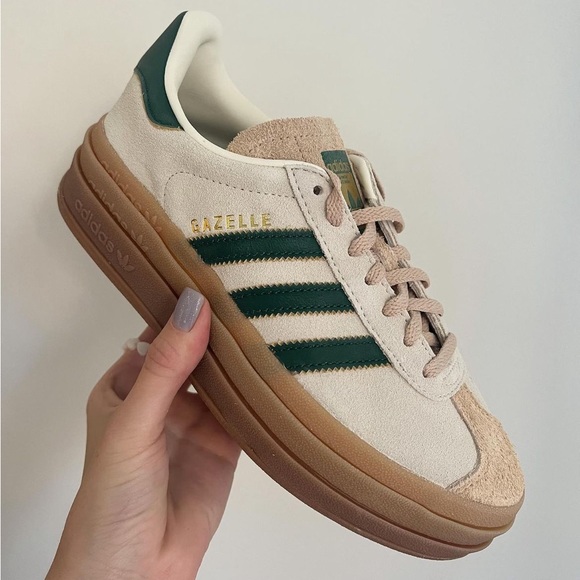 adidas Shoes - NWT Adidas Gazelle Bold Platform Gum Sole Sneakers Cream Collegiate Green 6.5.